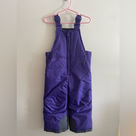 Snow suit - Picture 1 of 8